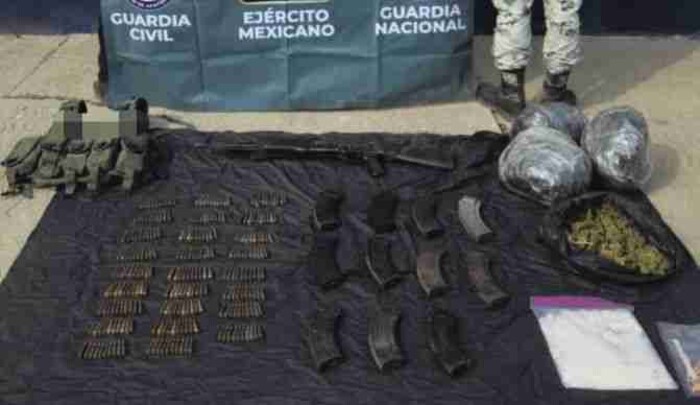 Aseguradas dos personas con armamento y droga, en Apatzingán: SSP