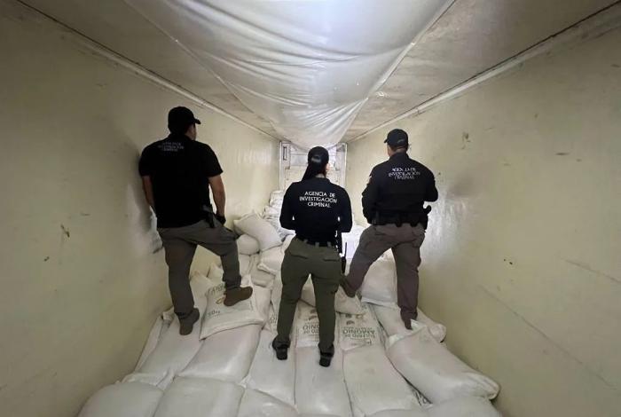 Aseguran 320 kg de metanfetamina en Los Mochis; hay dos detenidos