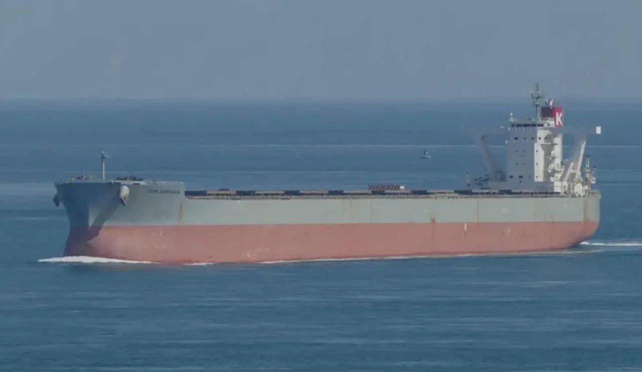 Aseguran autoridades barco con bandera panameña en Lázaro Cárdenas