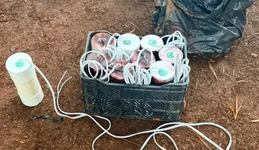 Aseguran explosivos, droga y campamentos en la Sierra Costa de Michoacán