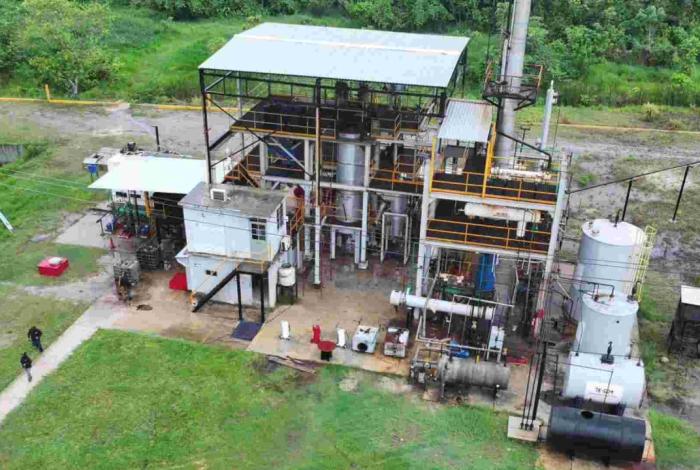 Aseguran presunta planta clandestina de huachicol en Veracruz