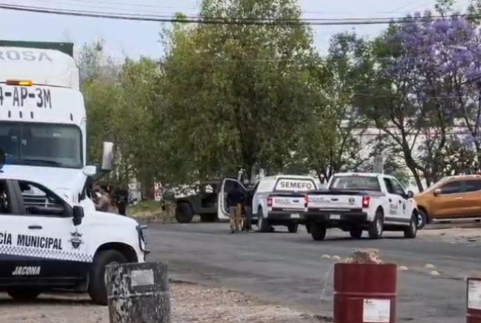 Asesinan a hombre a bordo de su camioneta en la Jacona-Jiquilpan