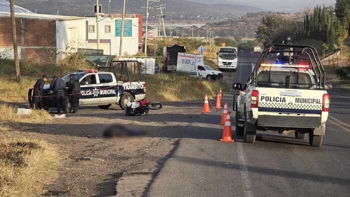 Asesinan a un motociclista en el Libramiento Sur de Jacona