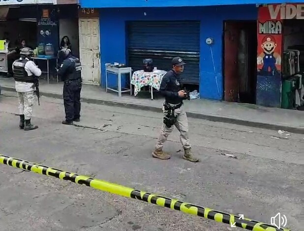 Asesinan de siete balazos a un hombre en un local de comida