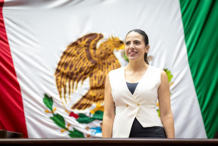 Asume Giulianna presidencia del Congreso