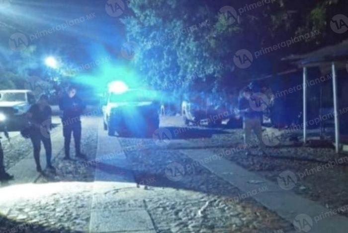 At4que arm4do en Apatzingán deja un joven herido