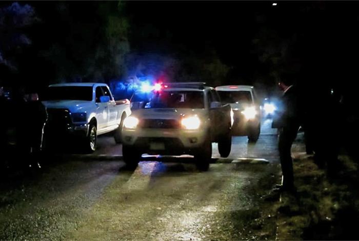 Atacan a personal de la FGE en Aquila; muere un perito y un policía de Investigación herido