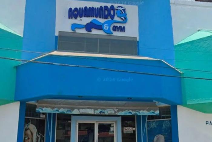 Atacan con bombas “molotov” una escuela de natación en Uruapan