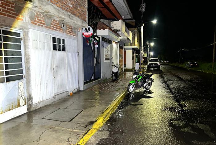 Ataque armado afuera de un bar de Zamora deja a un joven muerto y uno herido