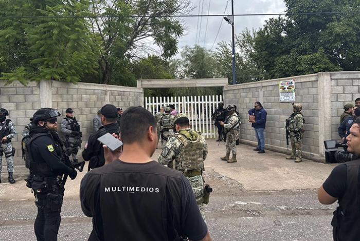 Ataque en escuela de Torreón deja una subdirectora muerta y tres heridos; detienen a dos exalumnos