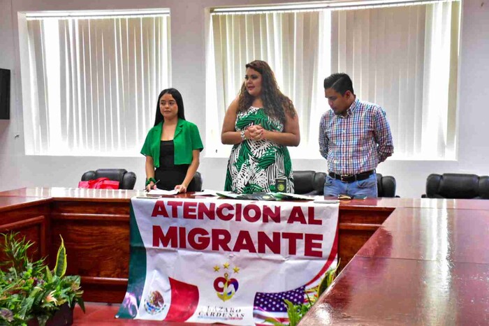 Atención al Migrante Entrega 32 VISAS a Adultos Mayores