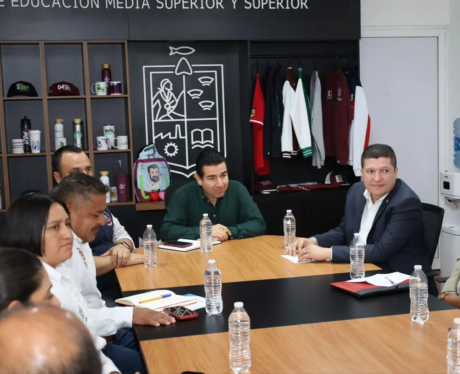 Atiende Vicente Gómez a docentes de educación superior
