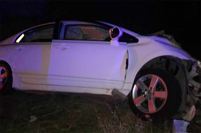 Auto choca contra árbol en la Pátzcuaro-Morelia; mueren 3 personas, entre ellas una menor