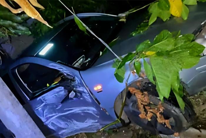 Automovilista es asesinado a balazos en Tacámbaro; yacía al interior de un Jetta color plata