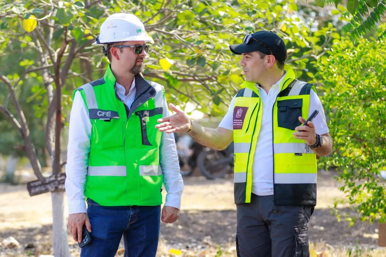 Autopista siglo XXI tendrá cobertura de telefonía celular: Rogelio Zarazúa
