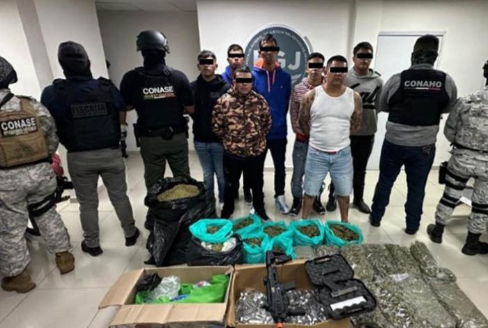 Autoridades federales a 11 personas por homicidio y venta de droga en Estado de México