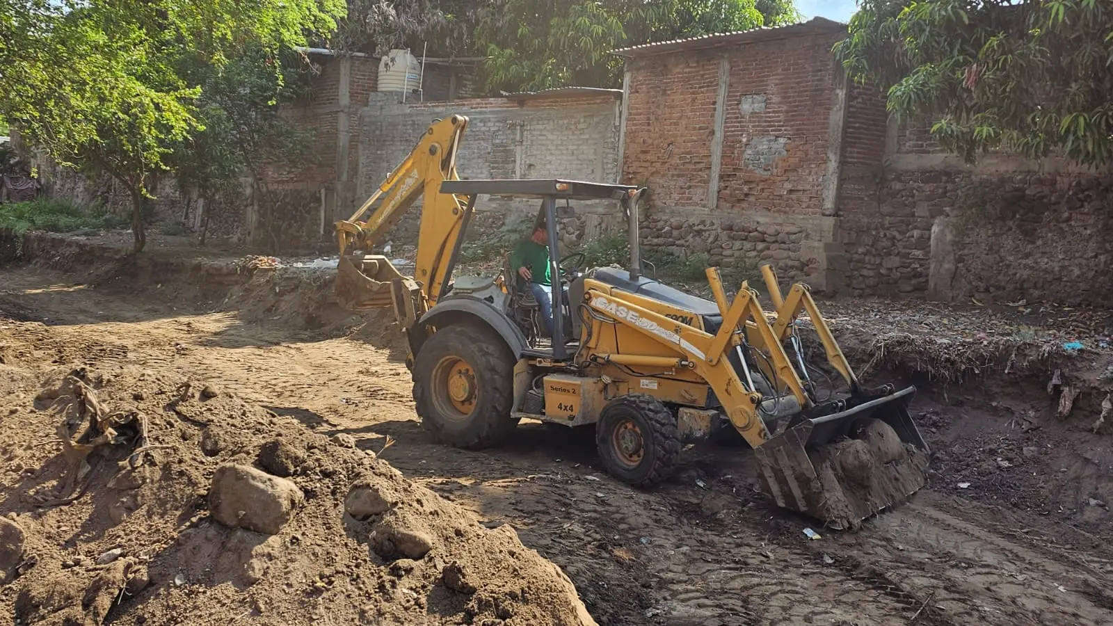 AVANCE DEL PROGRAMA DE DESAZOLVE CON MAQUINARIA LOCAL.
