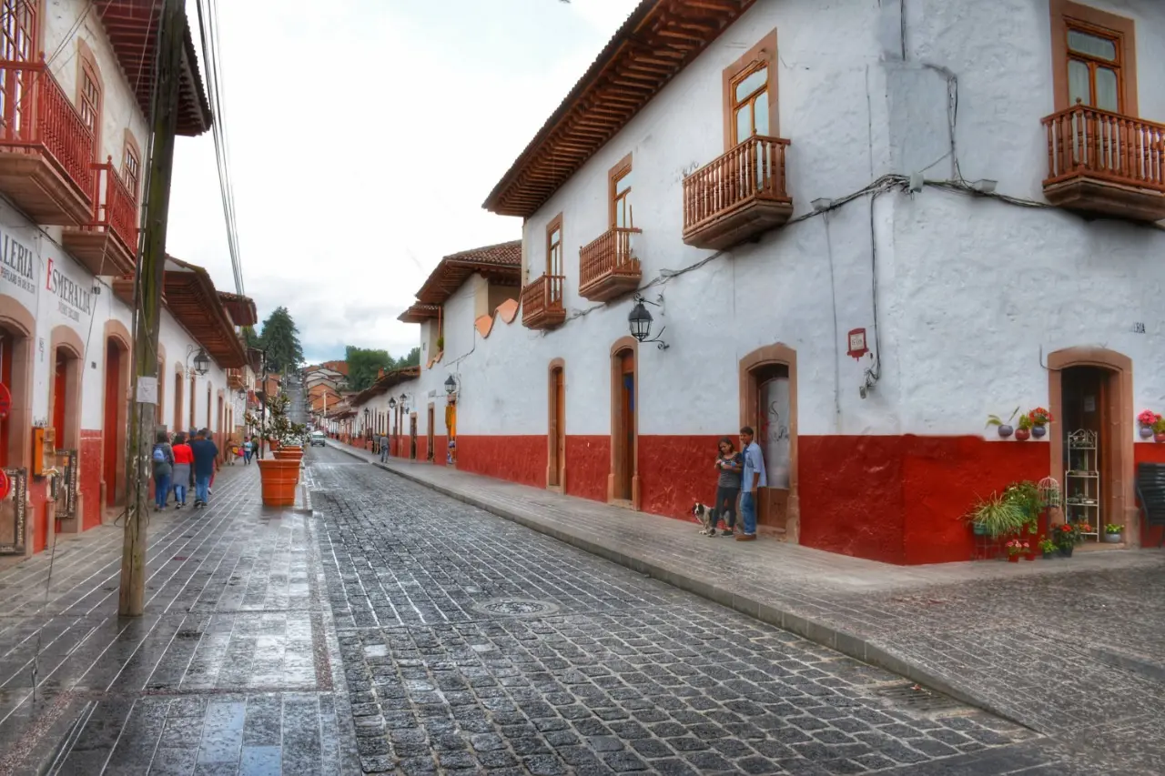 Avanza Pátzcuaro en su proceso de permanencia como Pueblo Mágico