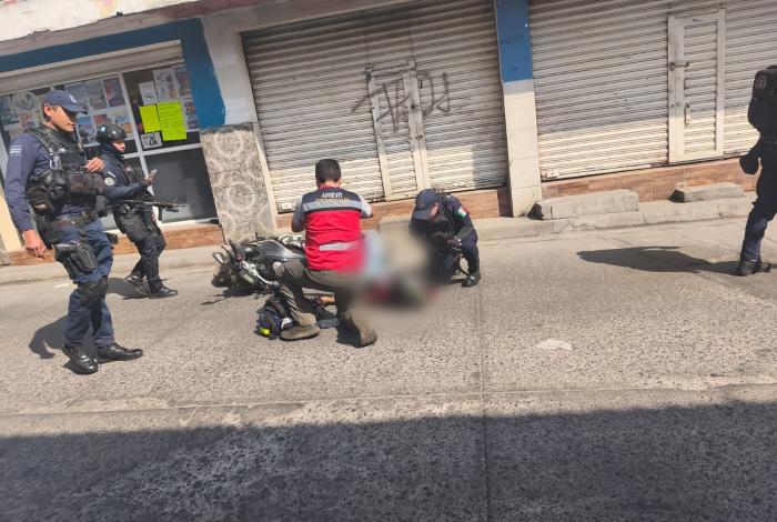 Bal3an a motociclista en Uruapan; le dieron seis tir0s