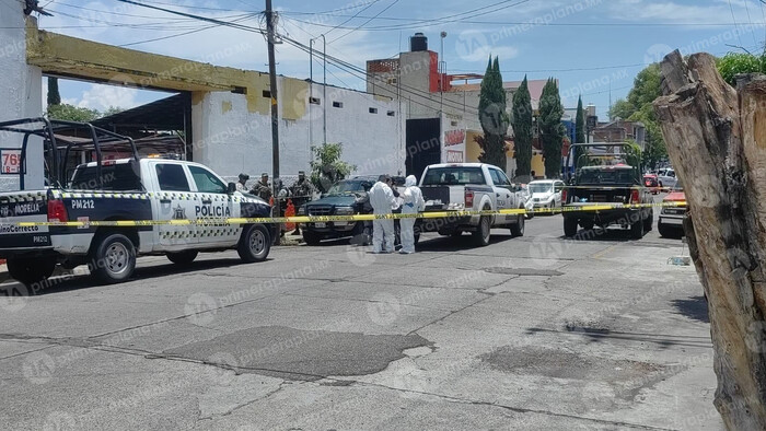 Balean a padre e hijo en taller de hojalatería, en Morelia; muere uno