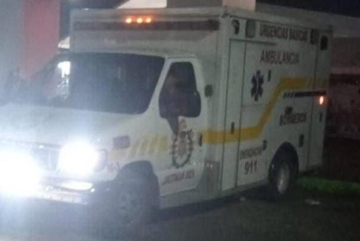 Balean a taxista de Nueva Italia y secu3str4n a la mujer que lo acompañaba