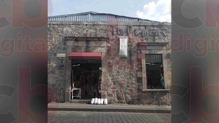 Baños de la plaza Allende,lugar para encuentros íntimos: Locatarios