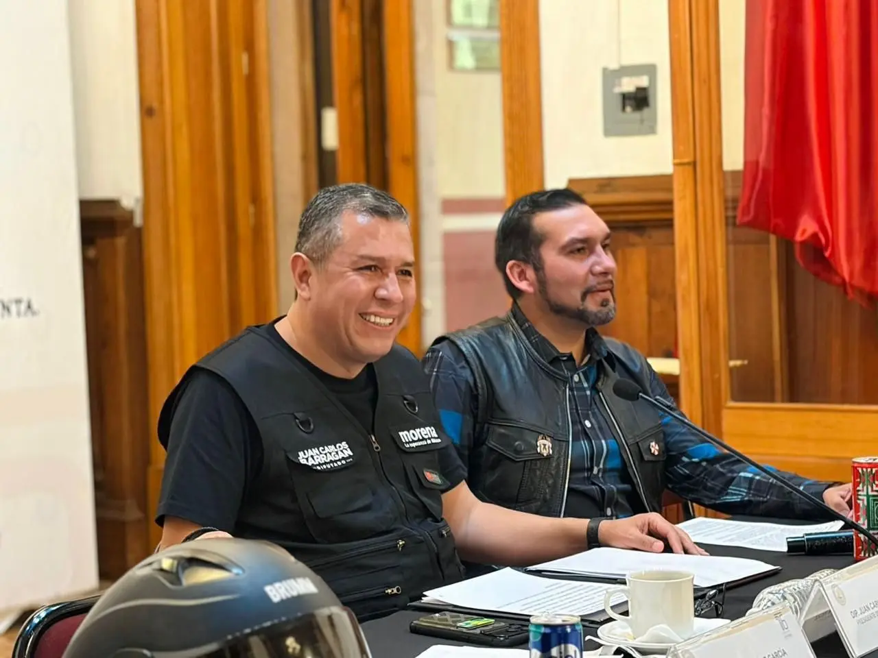 Barragán recibe iniciativa ciudadana para proteger a motociclistas de conductores irresponsables