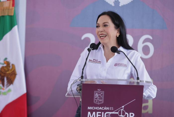 Bedolla anuncia el primer pago de la Beca Gertrudis Bocanegra para el 28 de febrero