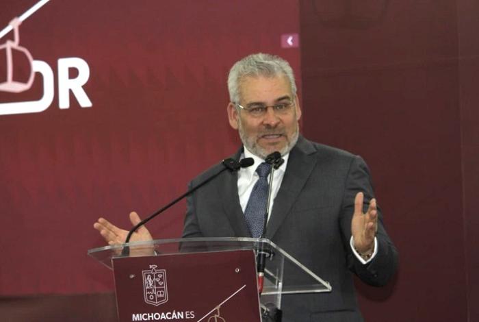 Bedolla convoca a que la UMSNH y SUEUM dialoguen y que presupuesto se use para necesidades básicas