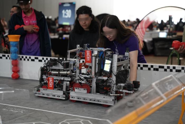 Bedolla inaugura el XVII Campeonato Nacional de Robótica en Morelia