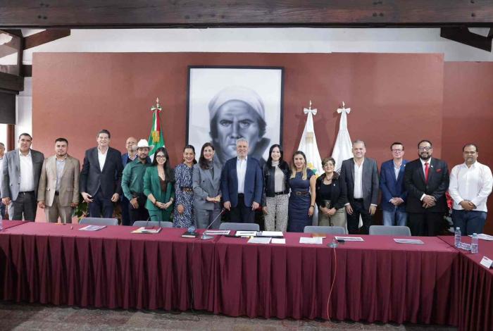 Bedolla y alcaldes construirán 10 nuevos planteles para bachillerato