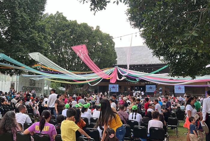 Bedolla y cientos de familias celebran el Día de la Niñez en el Festival Jalo