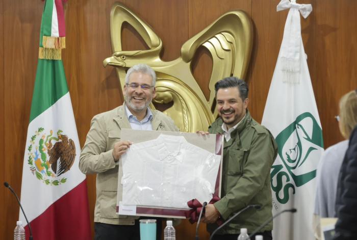 Bedolla y Zoé Robledo acuerdan trabajo para asignación de espacios a guarderías CECI del IMSS