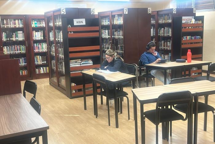 Biblioteca de Idiomas de la UMSNH se relanza; obtiene Certificado de Calidad ISO 9001:2015