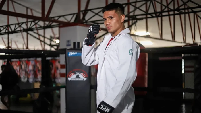 ‘Black Spartan’ un médico del IMSS que debutara en la UFC