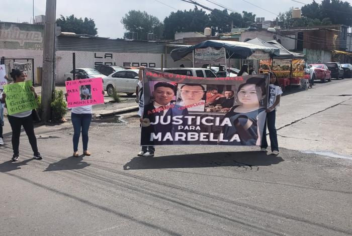 Bloquean la Calz. La Huerta; para exigir justicia por el fem1nicidi0 de Marbella