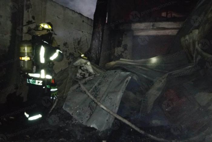 Bomberos controlan inc3ndio en Salvador Escalante