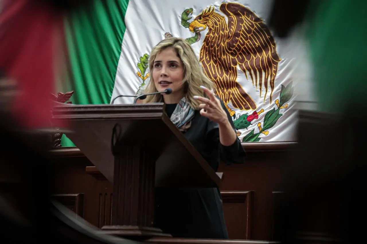 Brissa Arroyo presenta iniciativa para ubicar en el marco legal la violencia obstétrica