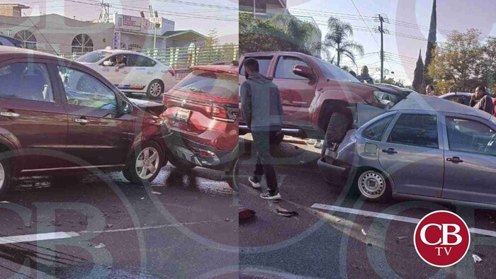 Brutal carambola de autos afuera de Cotsco Morelia