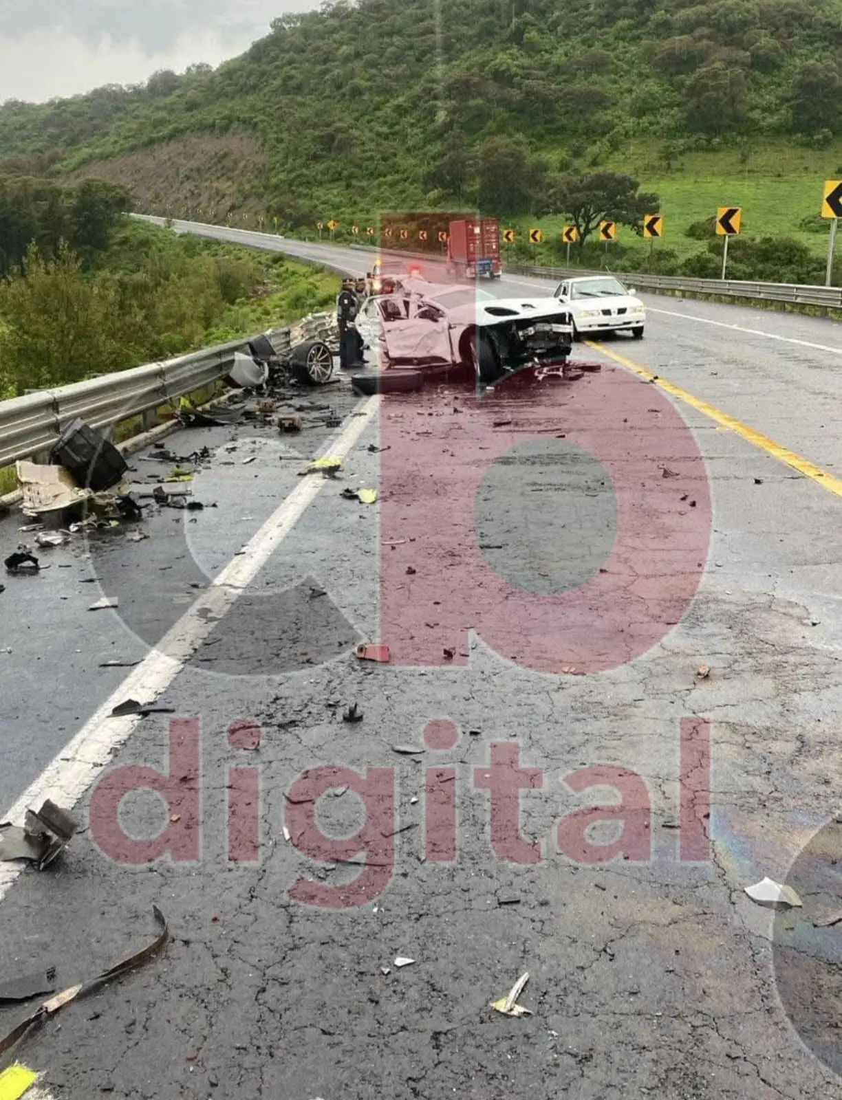 Brutal choque deja dos muertos en la Siglo XXI