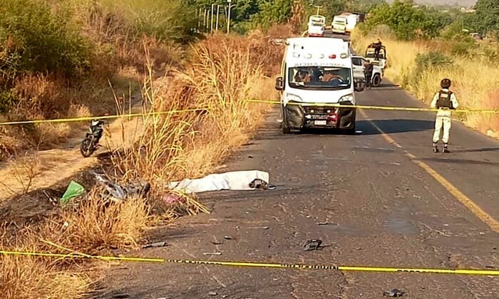 Buenavista: Fallece motociclista tras destrozar su unidad contra auto que huyó