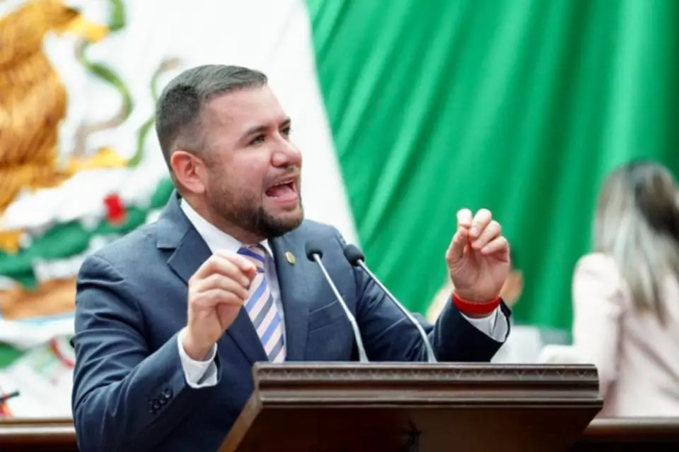 Buscan reconocer el síndrome de burnout en la Ley de Salud de Michoacán