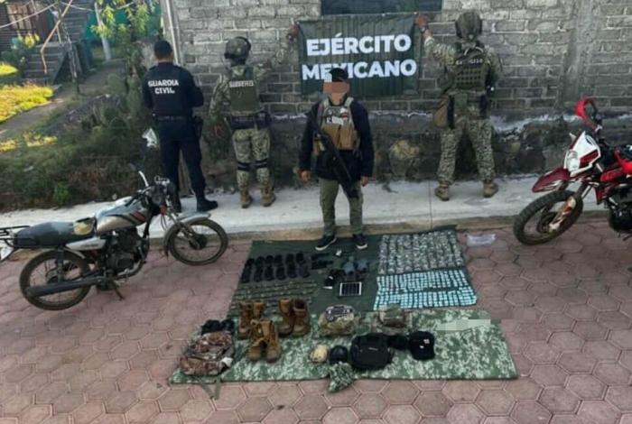Cae colombiano alias “El R-1”, presunto jefe delincuencial en Salvador Escalante