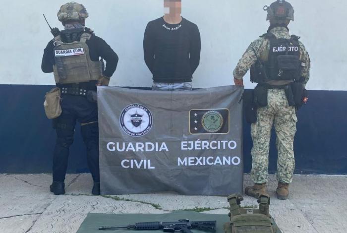 Cae venezolano con fusil de alto poder en Tierra Caliente