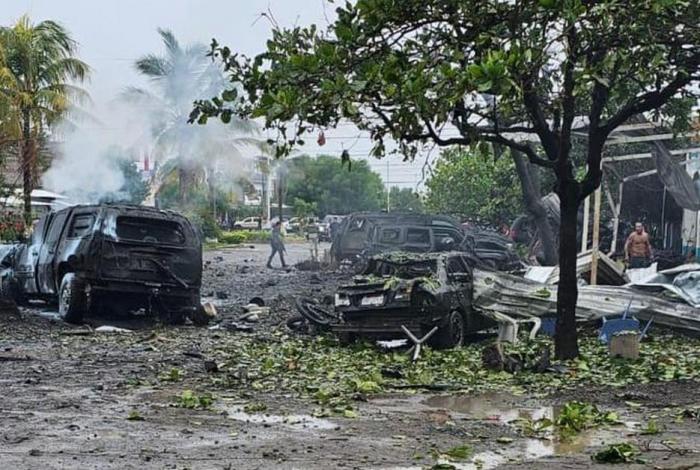 Camioneta que est4lló en Coahuayana, fue vendida hace meses
