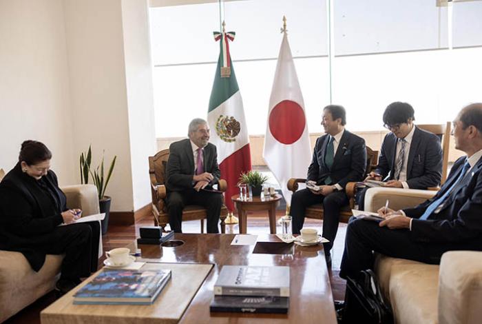 Cancilleres de México y Japón hablan sobre relación bilateral y cooperación económica