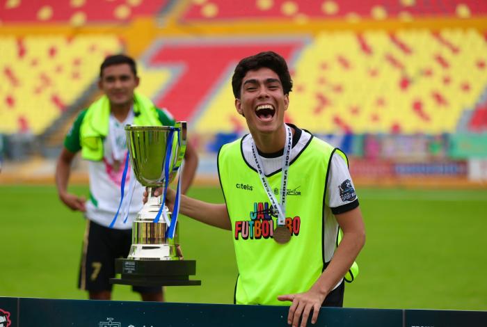 Capicholas de Morelia se coronó campeona de la rama femenil del Jalo Futbolero