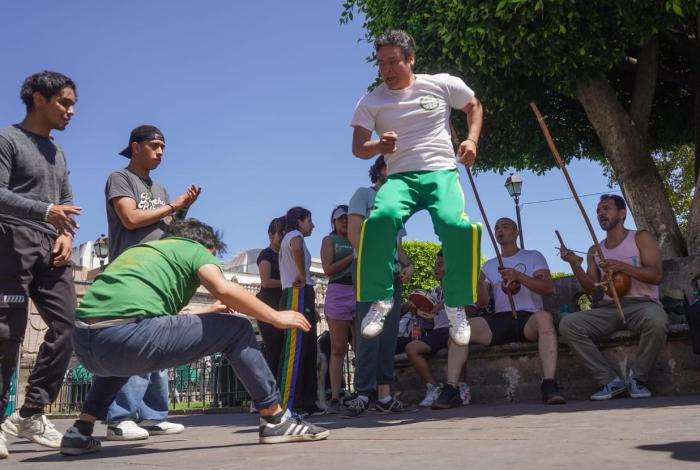 Capoeira reúne cultura, deporte y comunidad en el Centro de Morelia