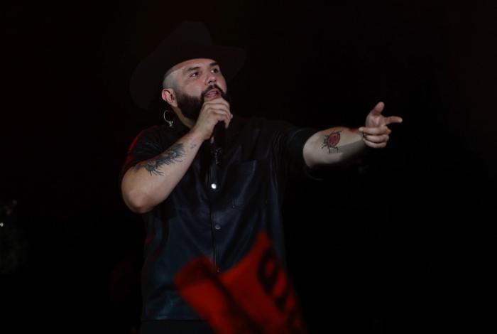 Carín León une su voz con Bon Jovi en versión bilingüe de “We Made It Look Easy”