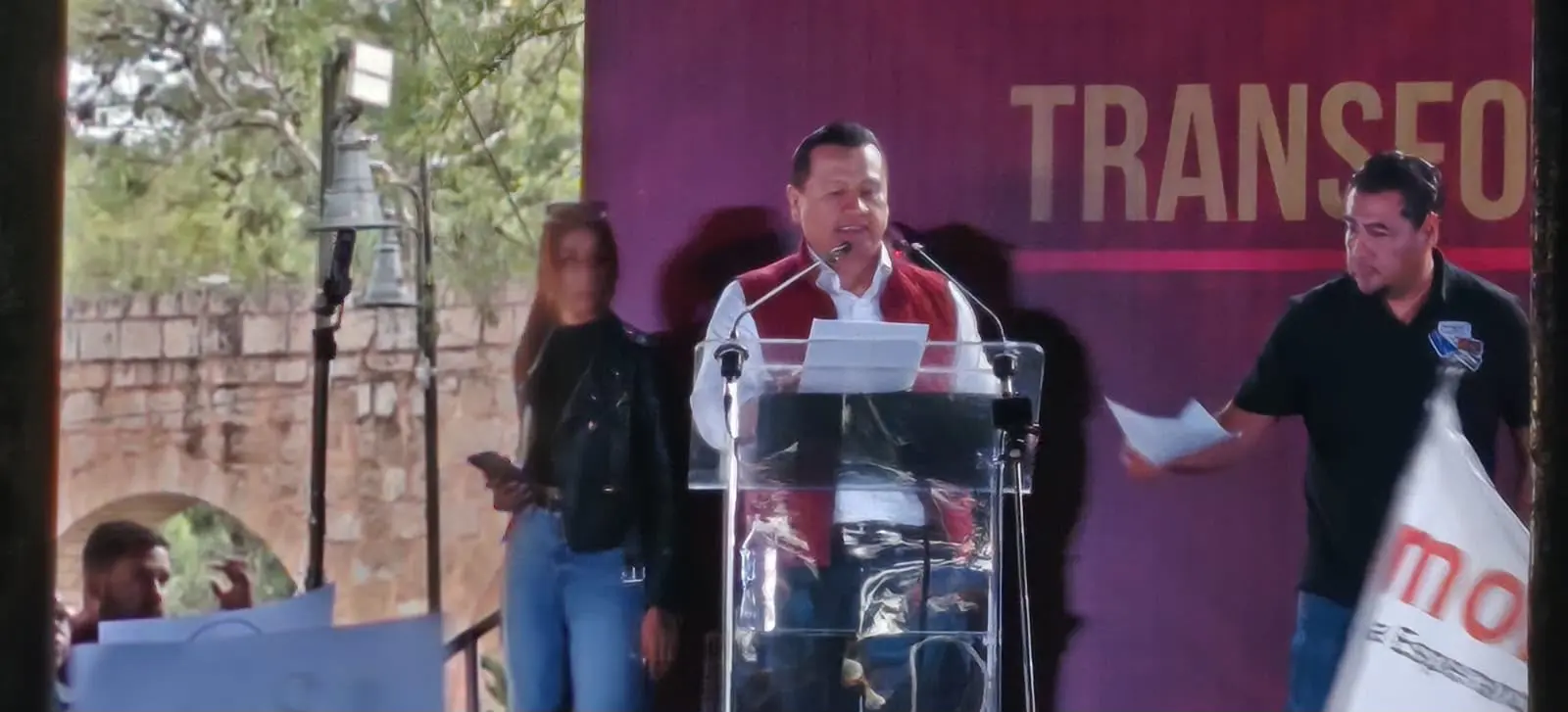 Carlos Torres Piña llama a caminar con la gente michoacana